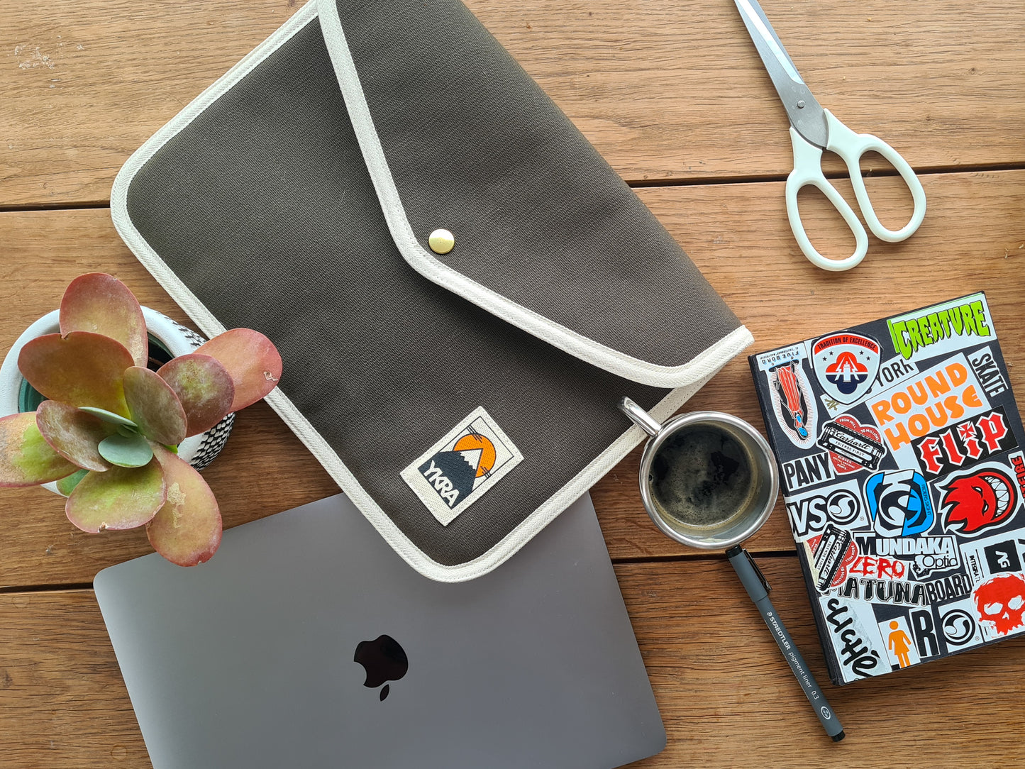 Laptop Case - Size M