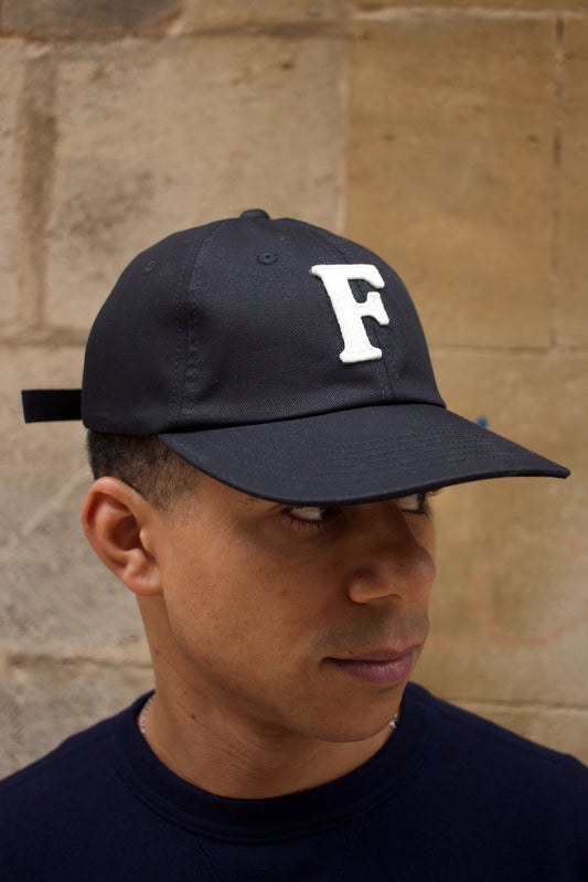 Twill cap F Wappen - Black